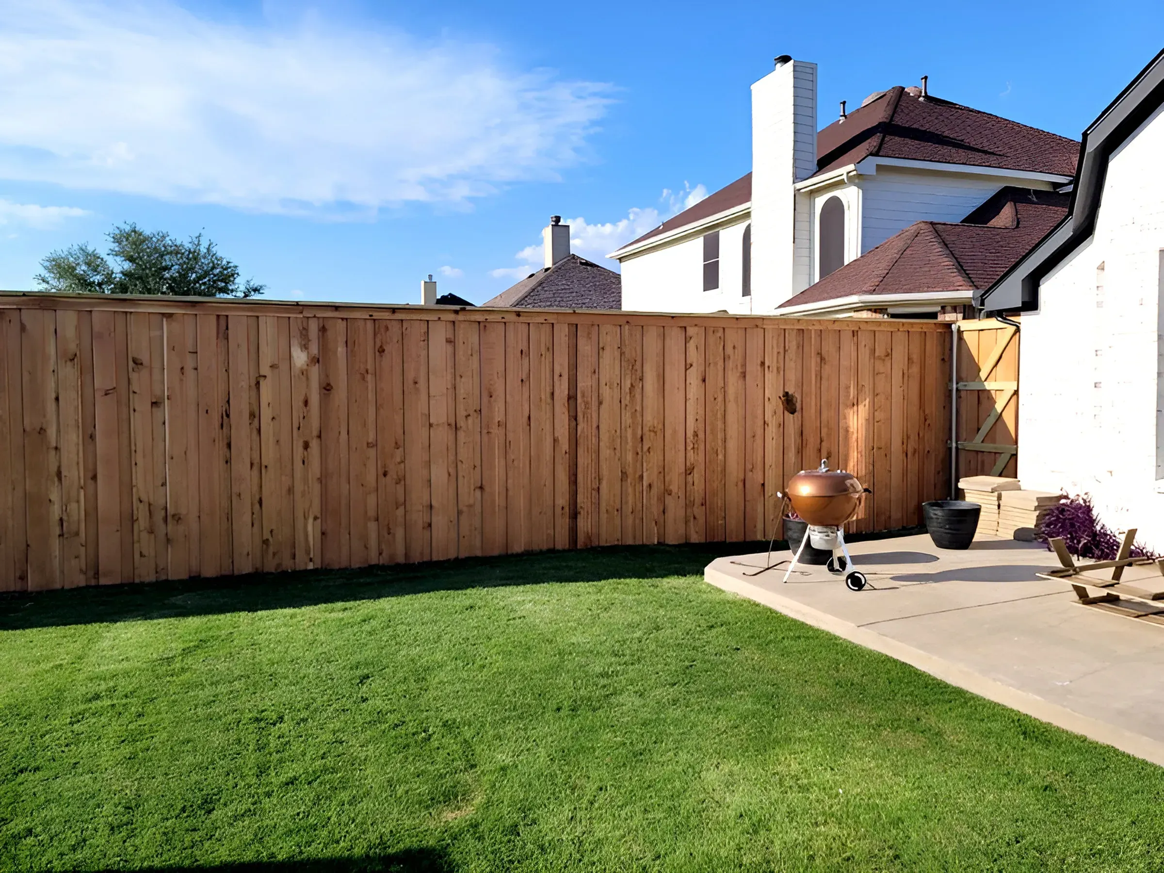 Privacy Cap and Kickboard Fence