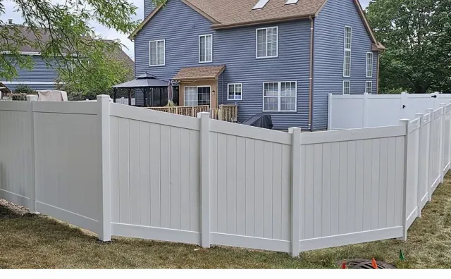 Vinyl privacy