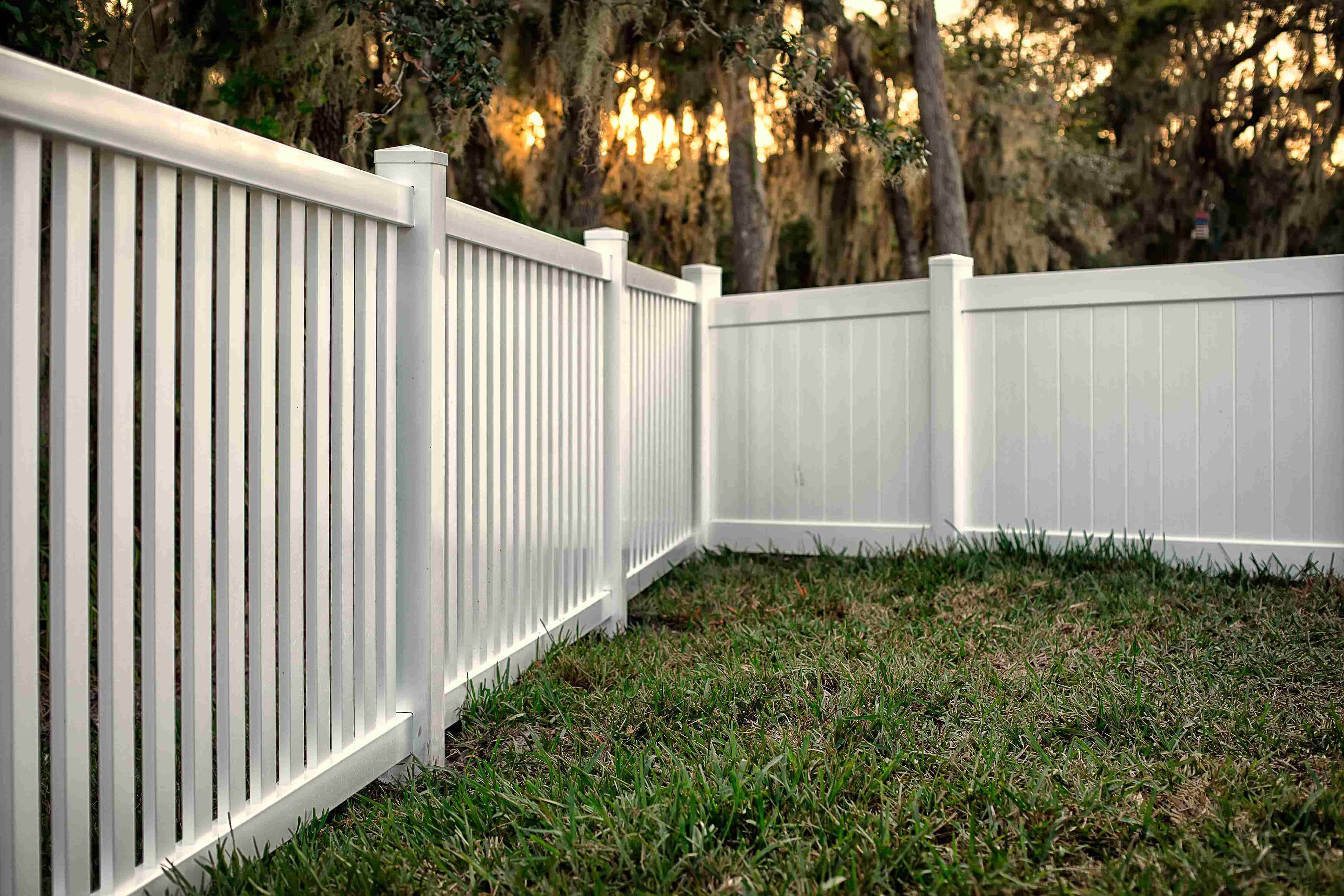 Semi-privacy vinyl fence