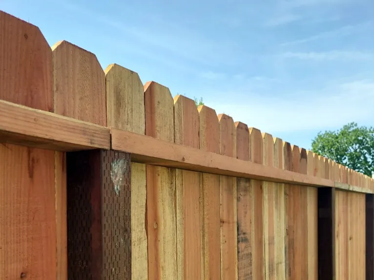 Wood dog-ear fence